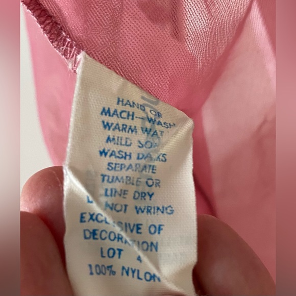 Vintage 1970s Pink Kimono - Picture 3 of 5